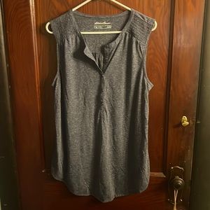 Eddie Bauer Womens sleeveless top
